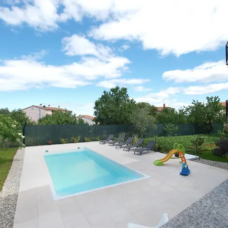 Stinjan 1868 Appartement Pula